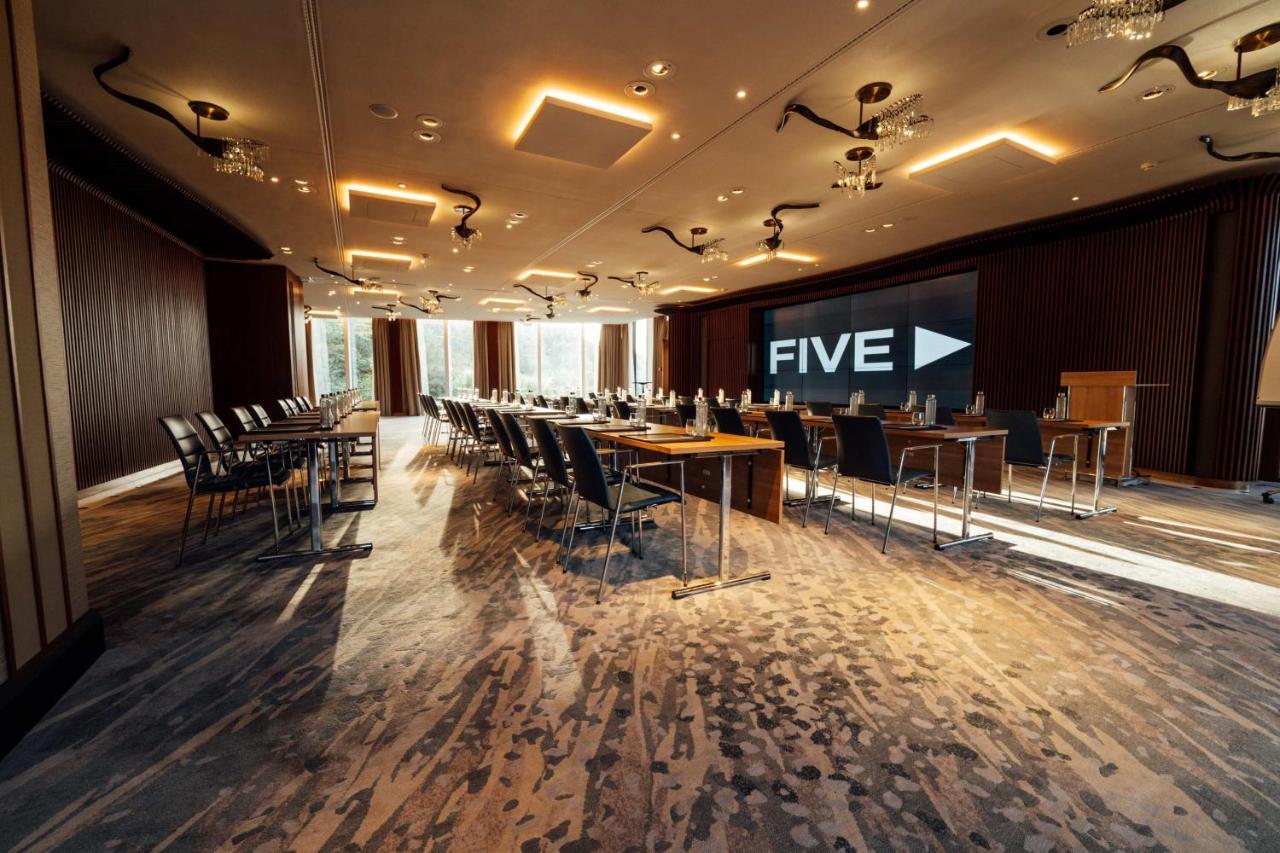 Five Zurich - Luxury City Resort Bagian luar foto The Five Conference Centre
