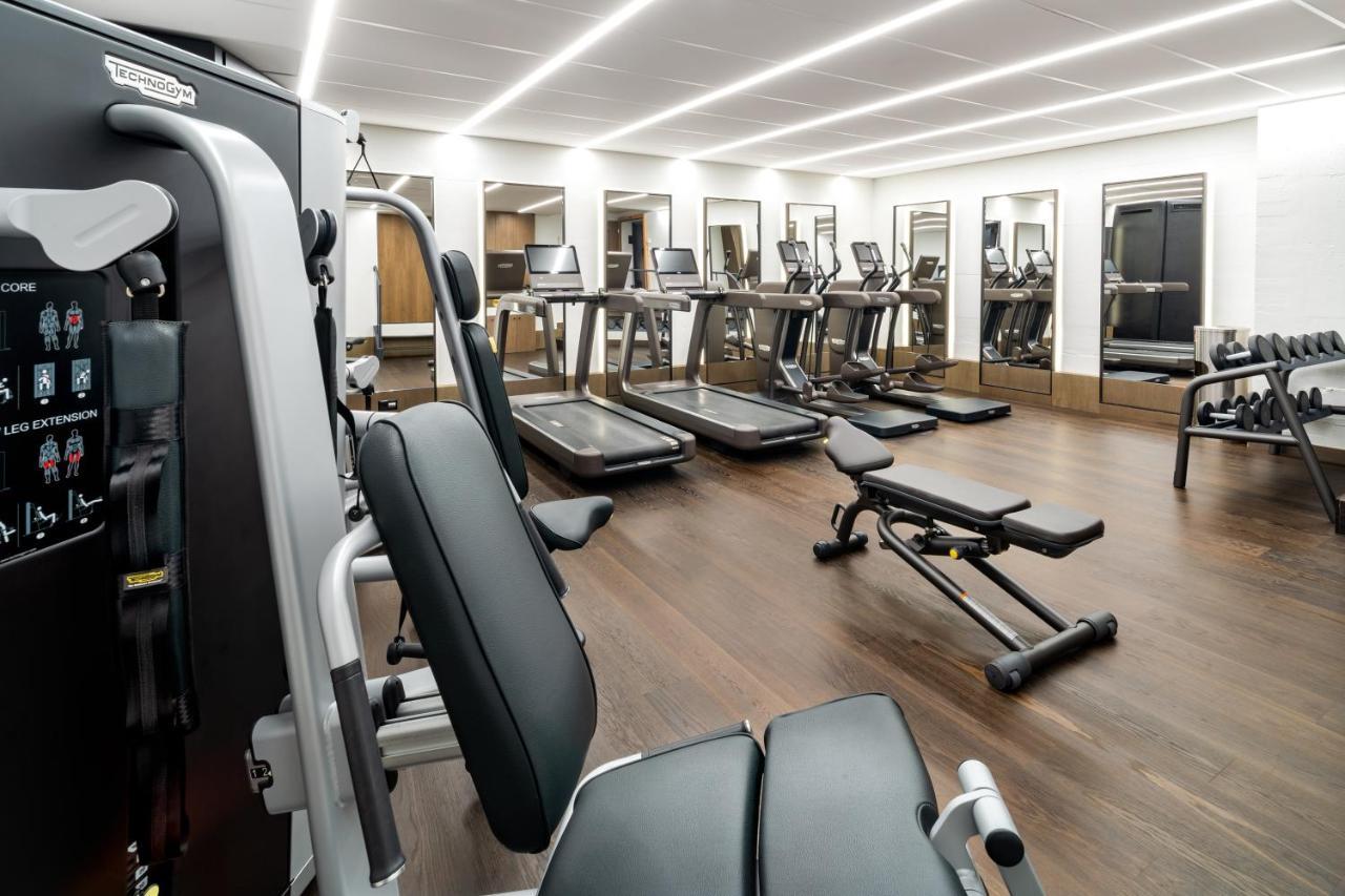 Five Zurich - Luxury City Resort Bagian luar foto The gym at the hotel