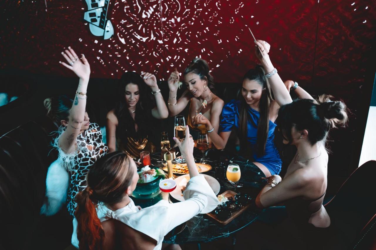 Five Zurich - Luxury City Resort Bagian luar foto Bachelorette party