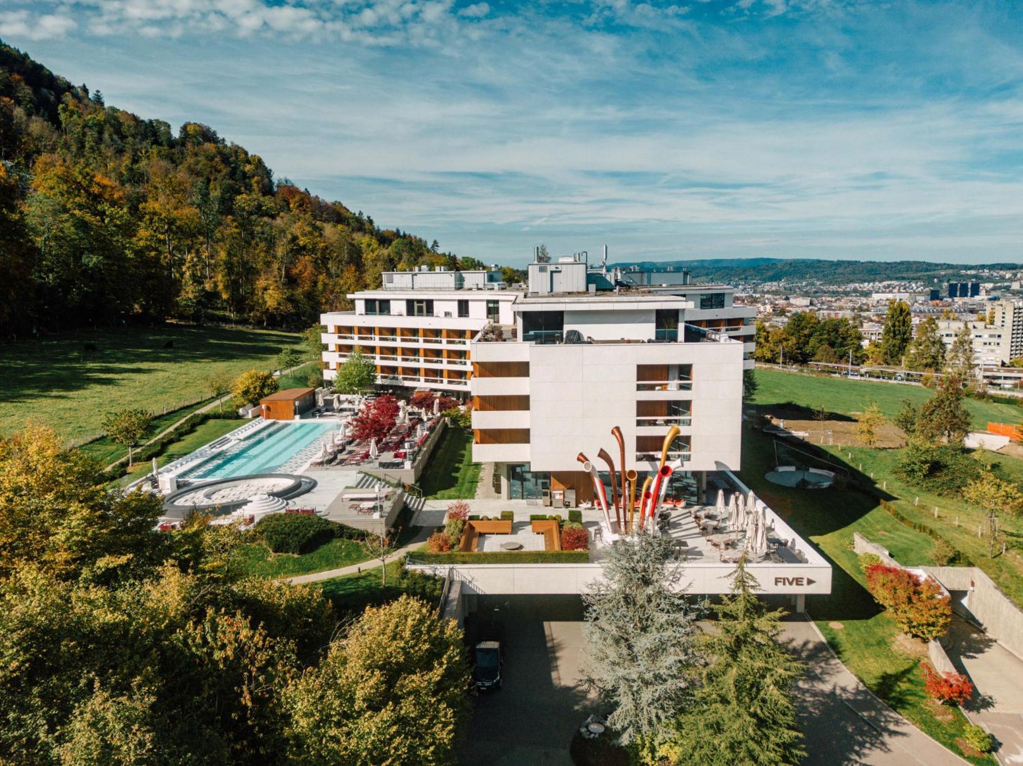 Five Zurich - Luxury City Resort Bagian luar foto The Dolder Grand