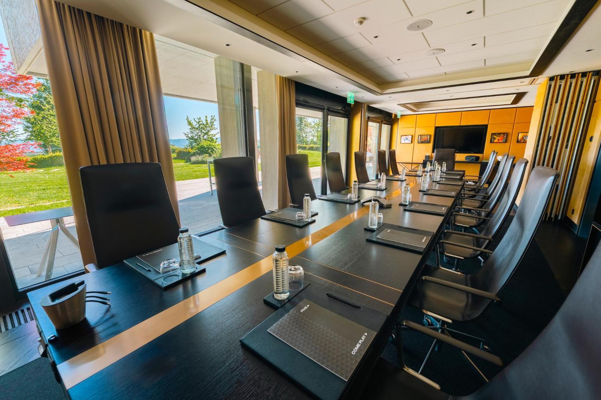 Five Zurich - Luxury City Resort Bagian luar foto